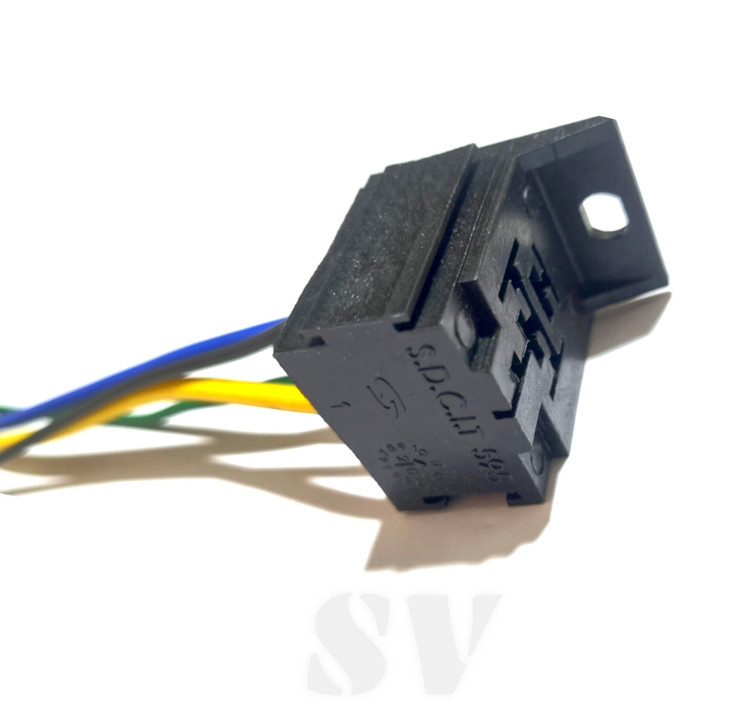 سوکت رله کامیونی و نیسان پایه دار بوق و افتامات چراغ لحیمی