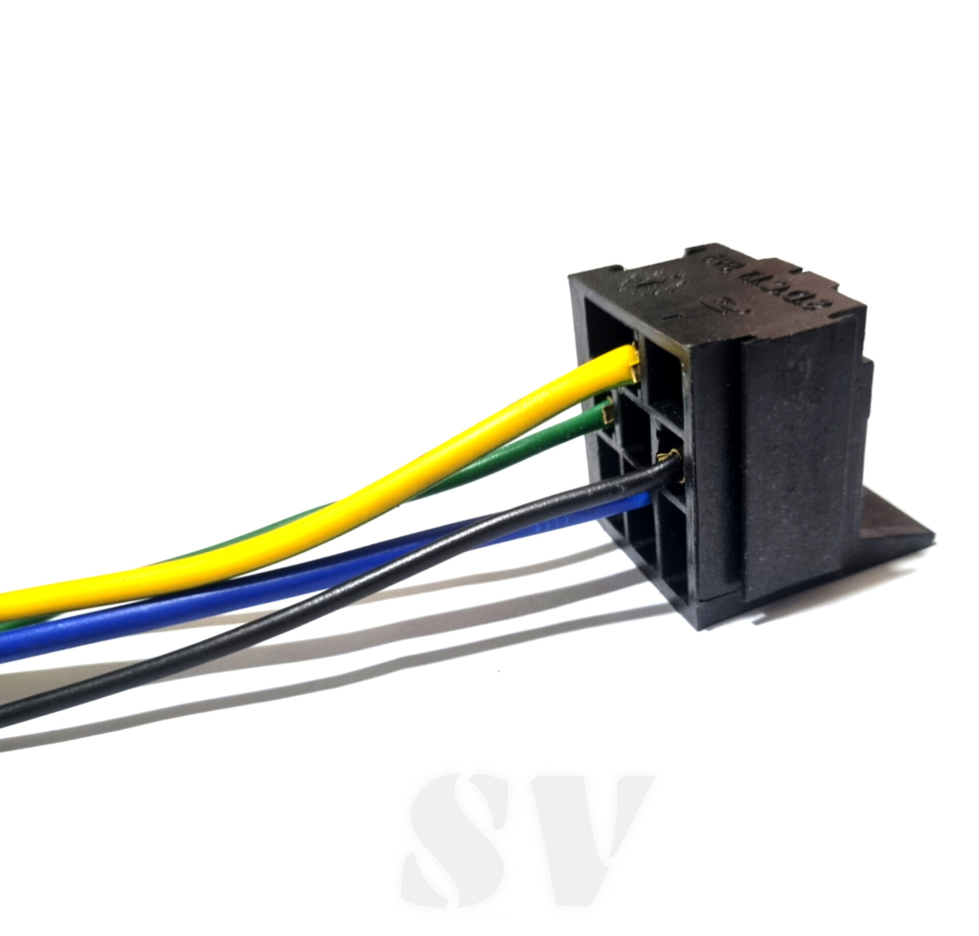 بهترین قیمت سوکت رله کامیونی و نیسان پایه دار بوق و افتامات چراغ لحیمی